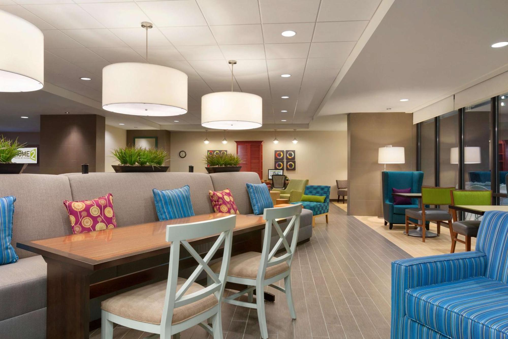 Home2 Suites By Hilton Champaign/Urbana Экстерьер фото